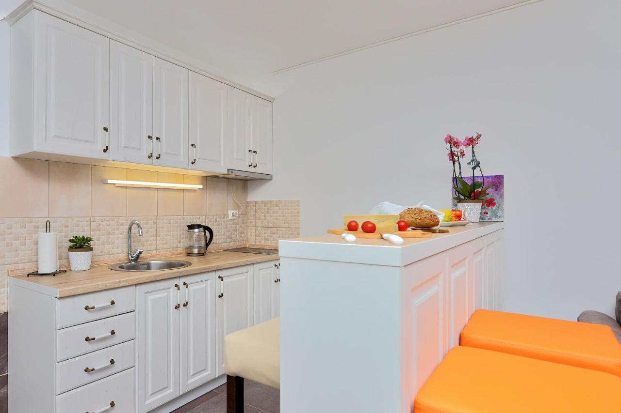 Apartment Castellino Kotor Exteriör bild